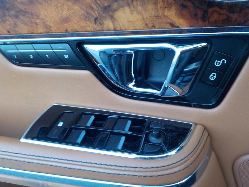 2015 Jaguar XJ-Series XJL Portfolio Supercharged RWD