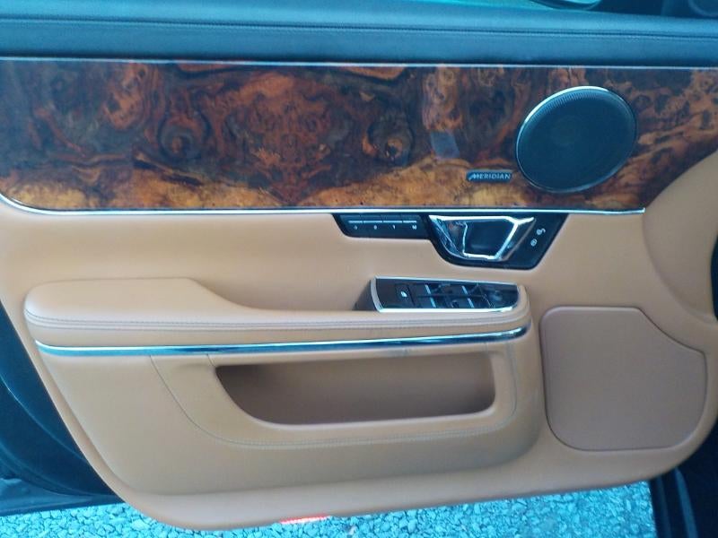 2015 Jaguar XJ-Series XJL Portfolio Supercharged RWD