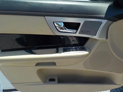 2014 Jaguar XF-Series XF 3.0L V6 SC AWD