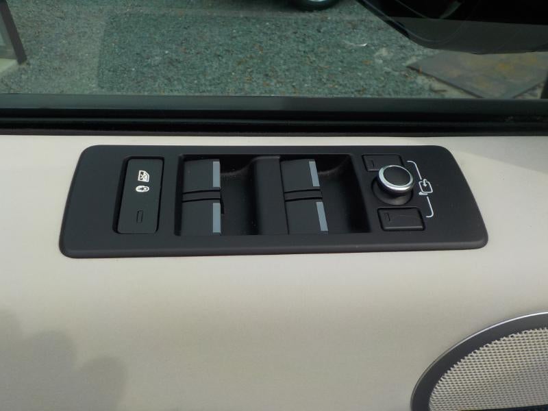 2017 Land Rover Discovery HSE Luxury V6 Supercharged