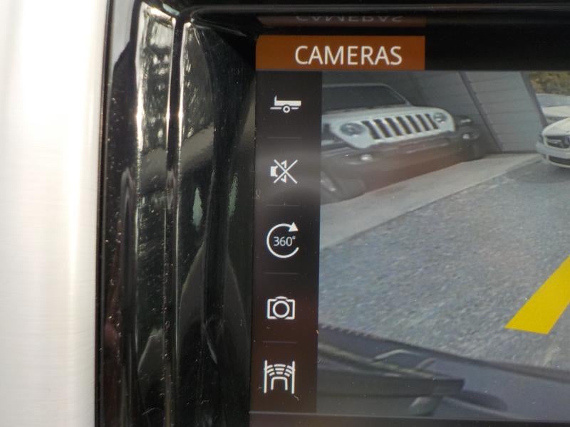 2017 Land Rover Discovery HSE Luxury V6 Supercharged