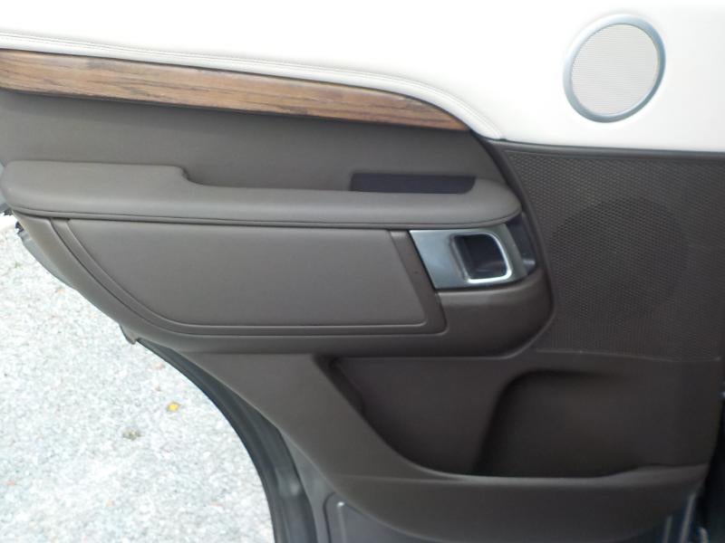 2017 Land Rover Discovery HSE Luxury V6 Supercharged