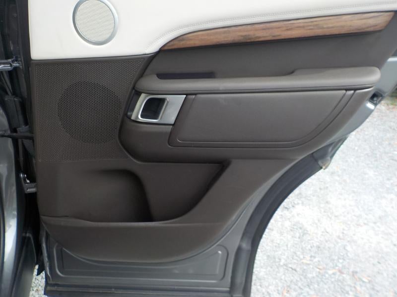 2017 Land Rover Discovery HSE Luxury V6 Supercharged