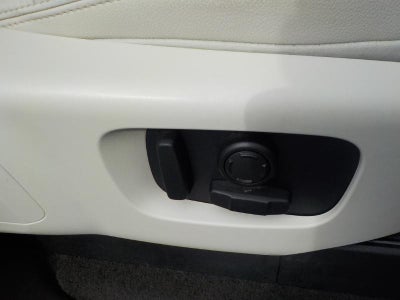 2017 Land Rover Discovery HSE Luxury V6 Supercharged