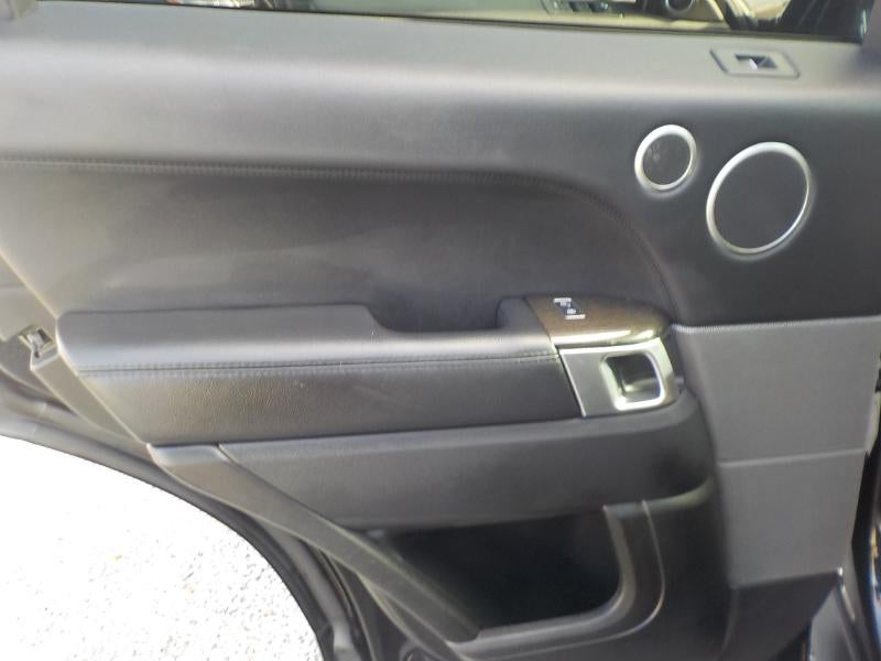 2016 Land Rover Range Rover Sport SE 4D SUV