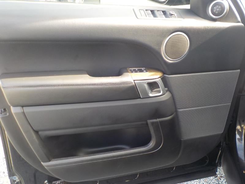 2016 Land Rover Range Rover Sport SE 4D SUV