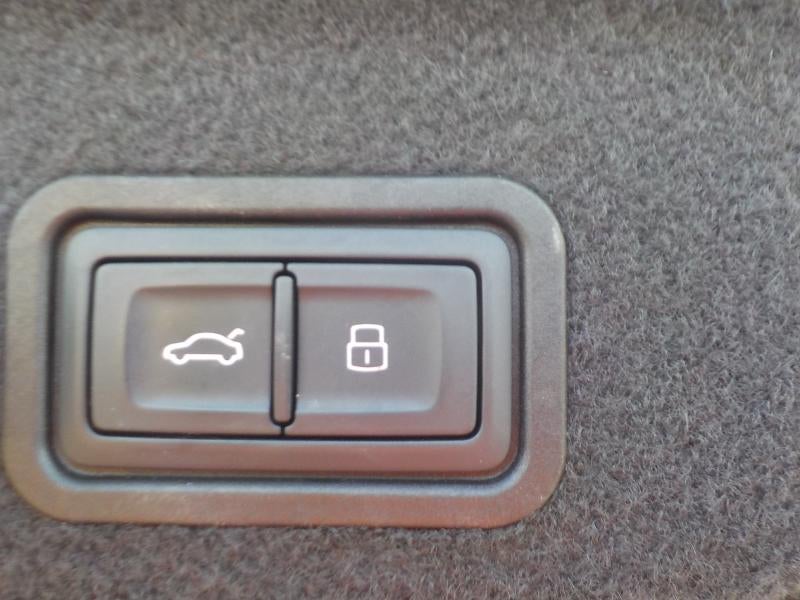 2017 Audi A8 3.0T Sedan L quattro Premium plus Tiptronic