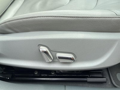 2014 Audi A4 2.0T Premium Plus quattro Sedan AWD Manual