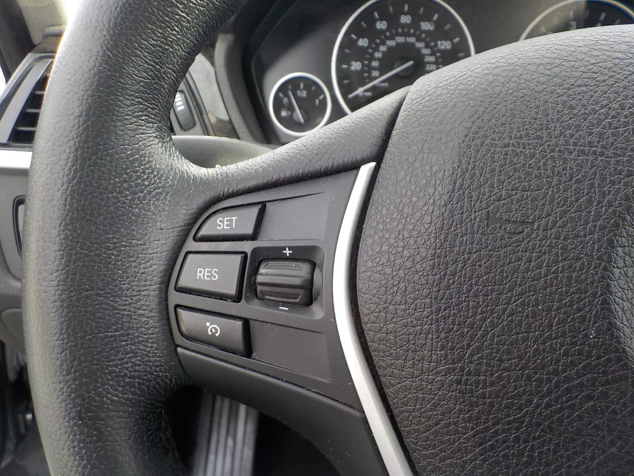 2015 BMW 3-Series 328i Sedan