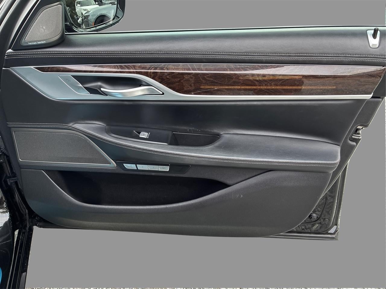 2018 BMW 7-Series 750i xDrive Executive