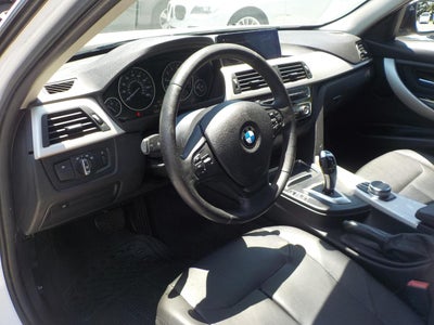 2018 BMW 3-Series 320xi 4D Sedan