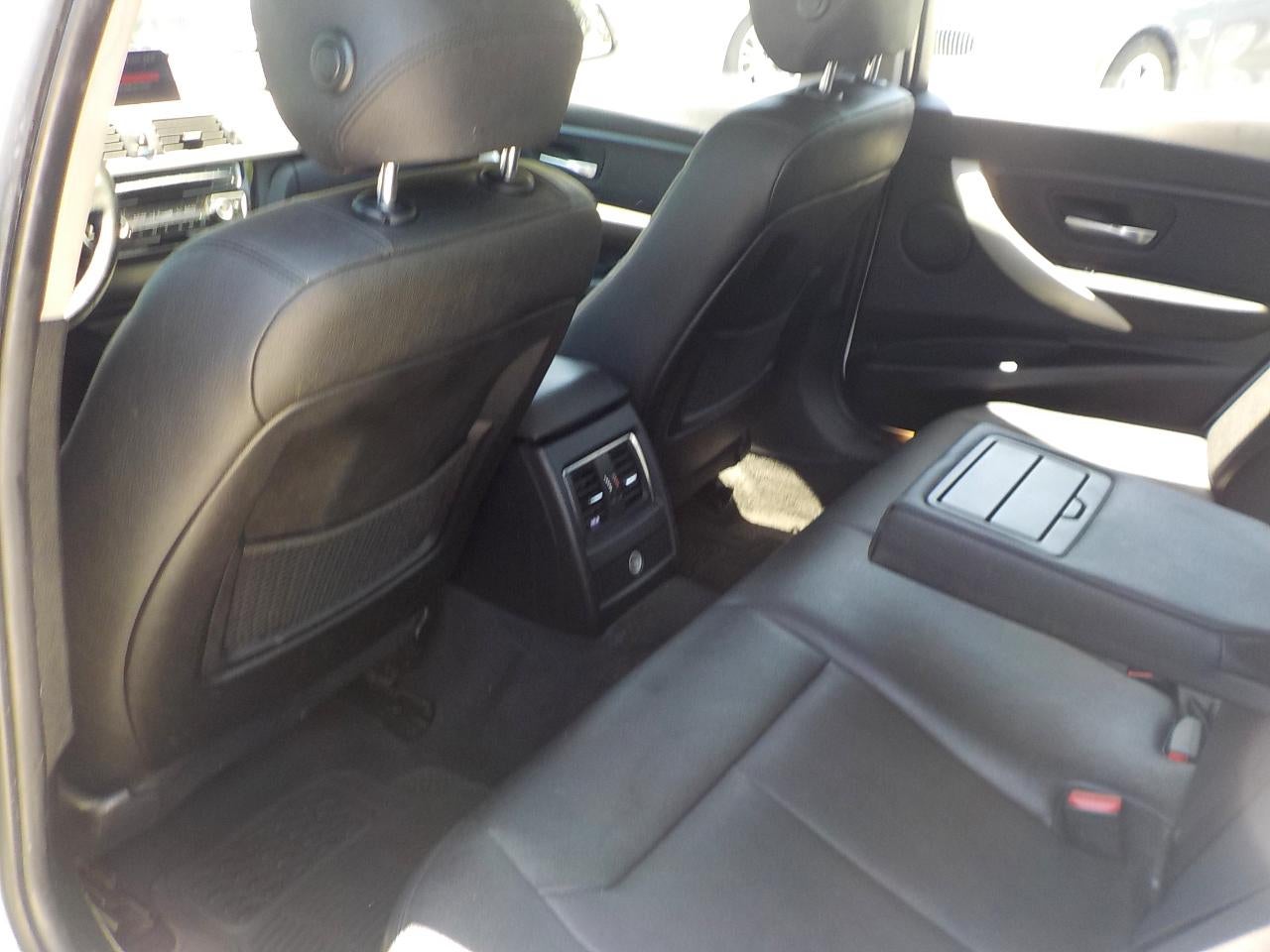 2018 BMW 3-Series 320xi 4D Sedan