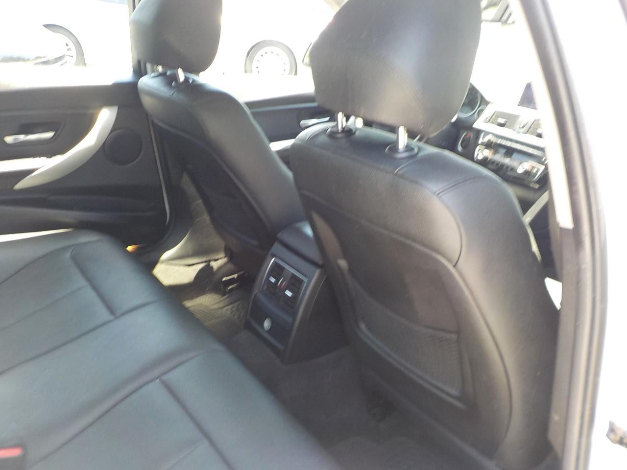 2018 BMW 3-Series 320xi 4D Sedan