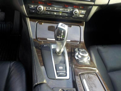 2011 BMW 5-Series 528iA V6