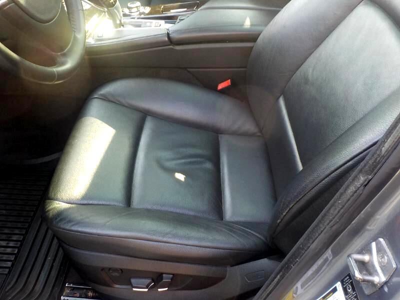 2011 BMW 5-Series 528iA V6