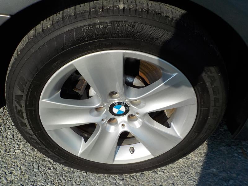 2011 BMW 5-Series 528iA V6