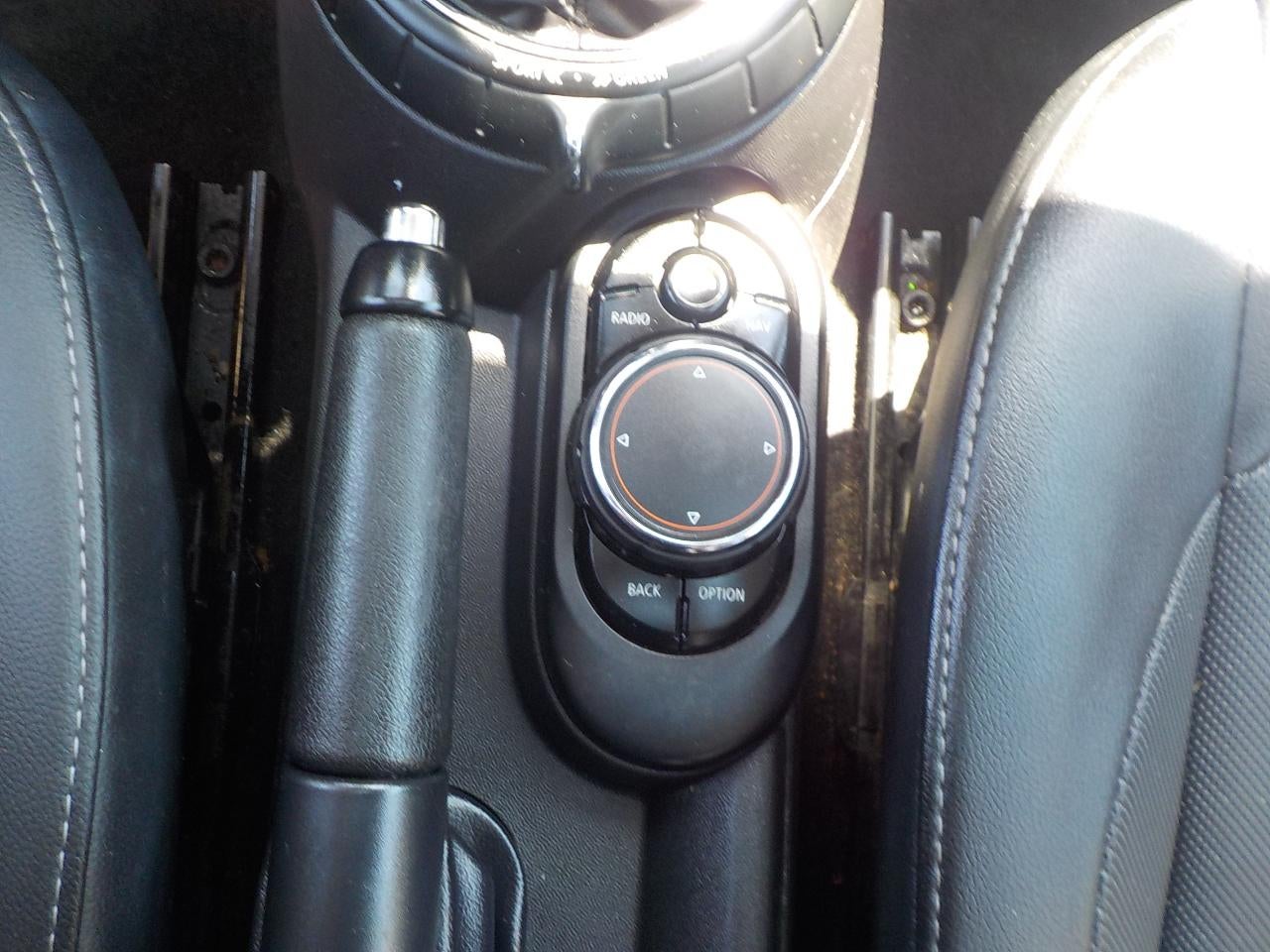 2015 MINI Cooper Base 2D Hatchback