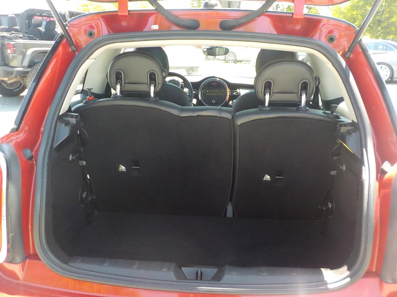 2015 MINI Cooper Base 2D Hatchback