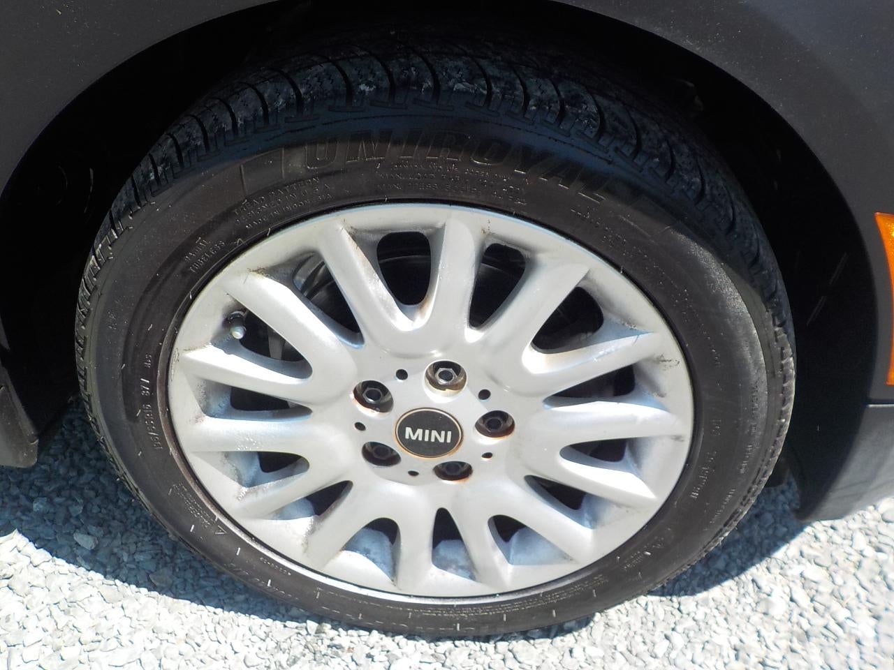 2015 MINI Cooper Base 2D Hatchback