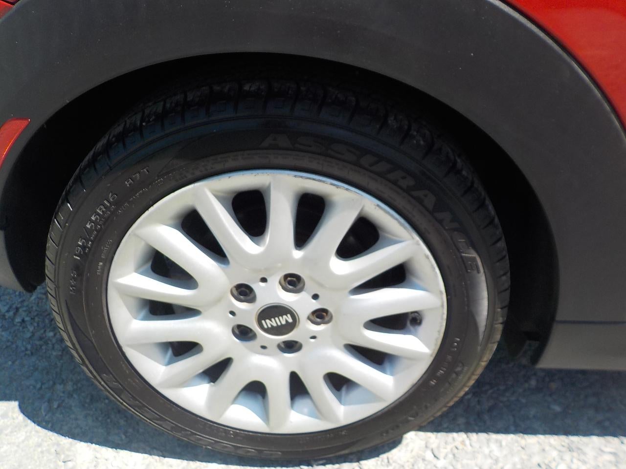 2015 MINI Cooper Base 2D Hatchback