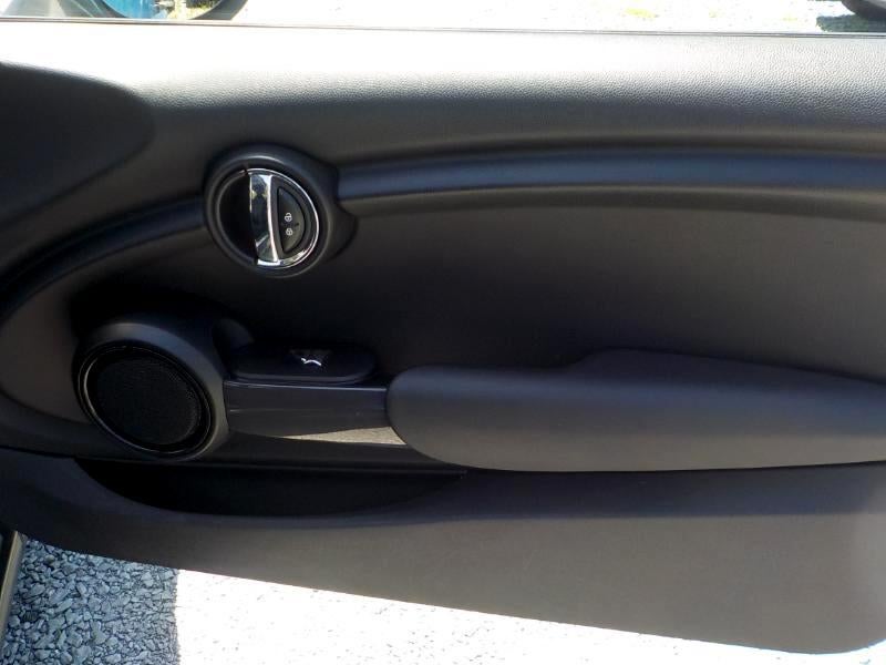 2016 MINI Cooper Base 2D Hatchback