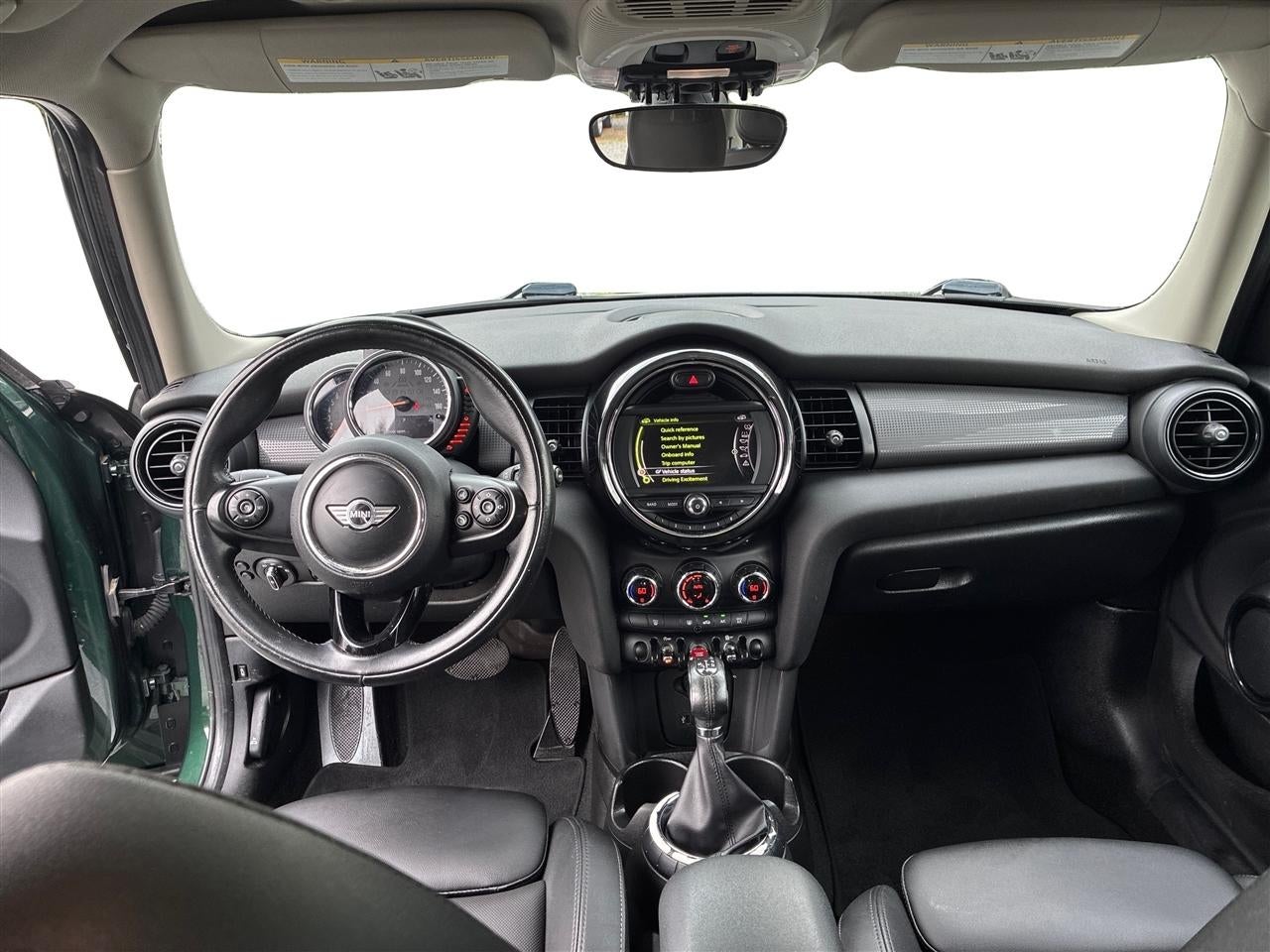 2017 MINI Cooper Base 4D Hatchback