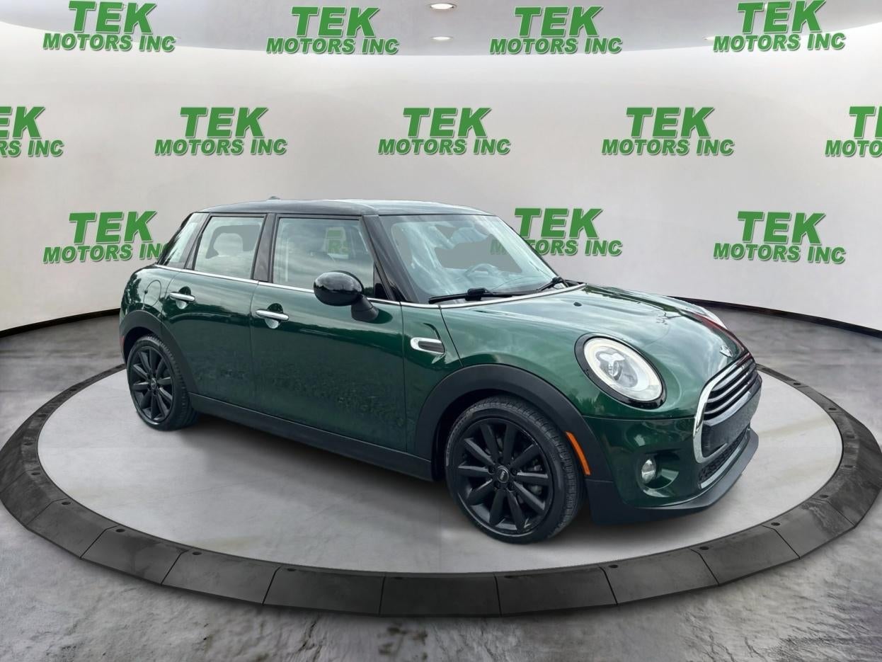 2017 MINI Cooper Base 4D Hatchback