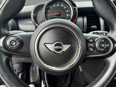 2017 MINI Cooper Base 4D Hatchback