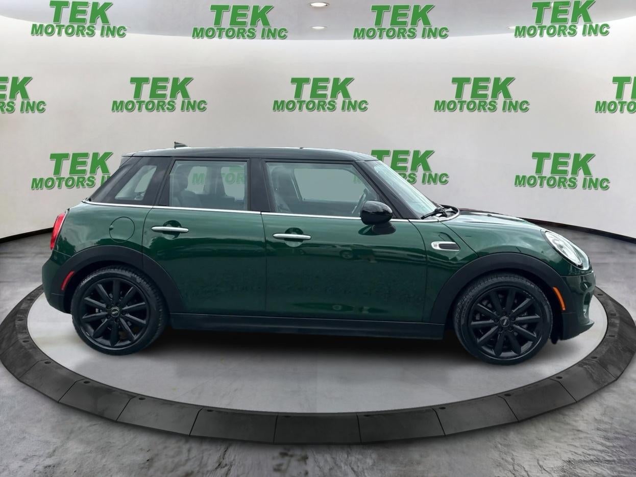 2017 MINI Cooper Base 4D Hatchback