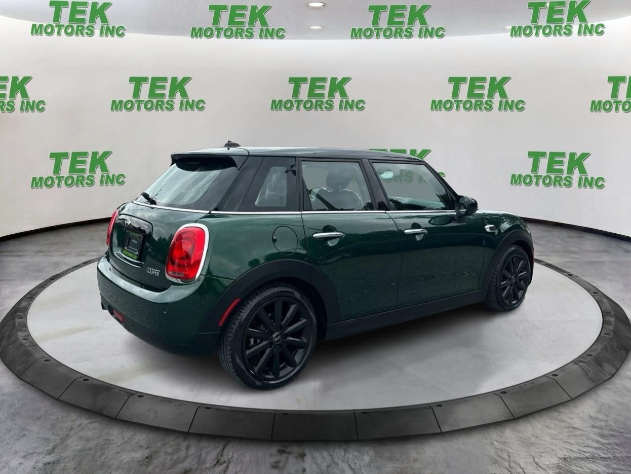 2017 MINI Cooper Base 4D Hatchback