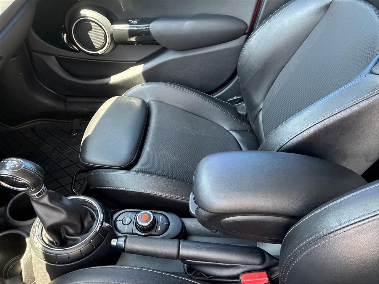 2015 MINI Cooper S 4D Hatchback