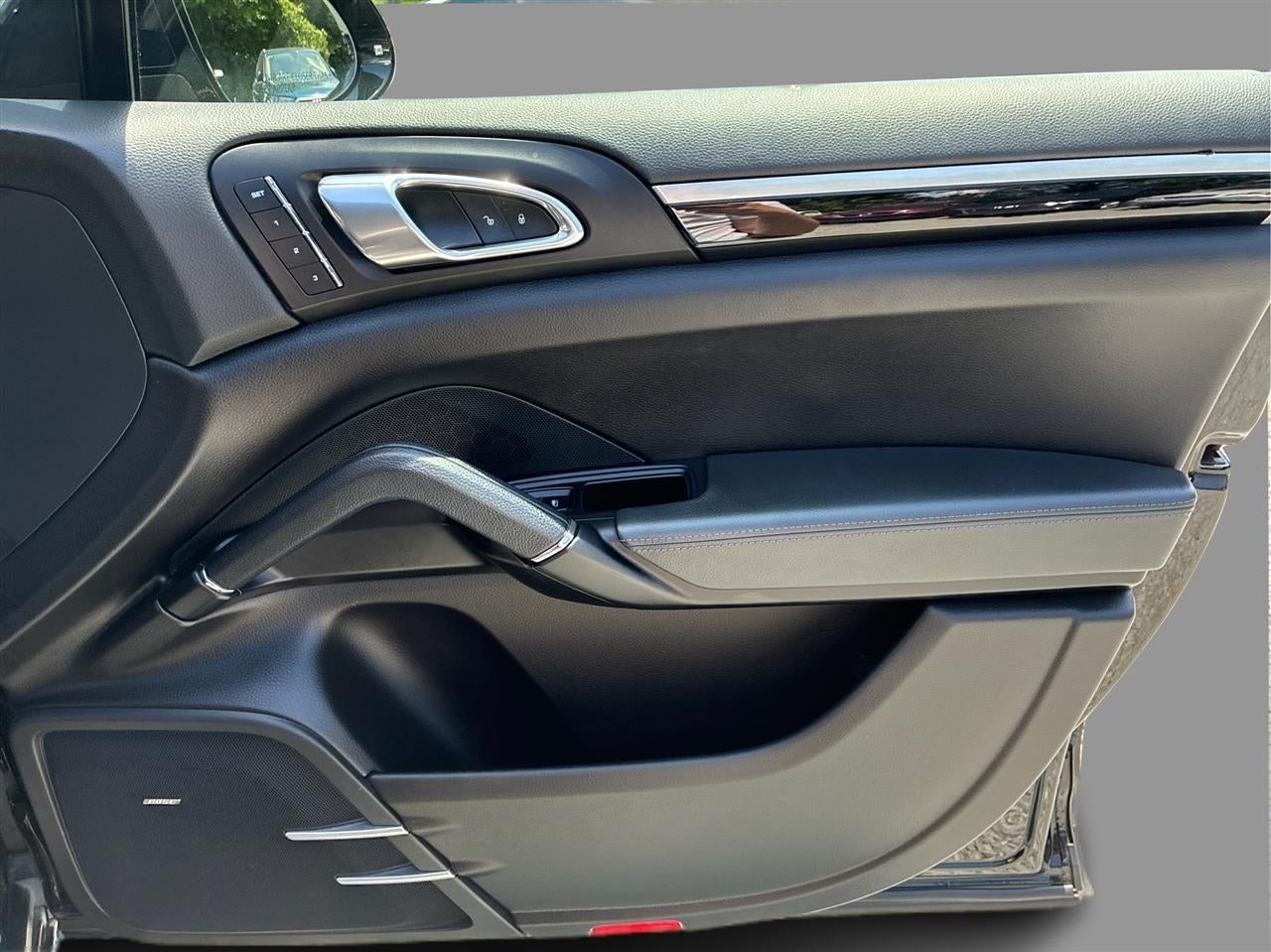 2017 Porsche Cayenne E-Hybrid S Platinum