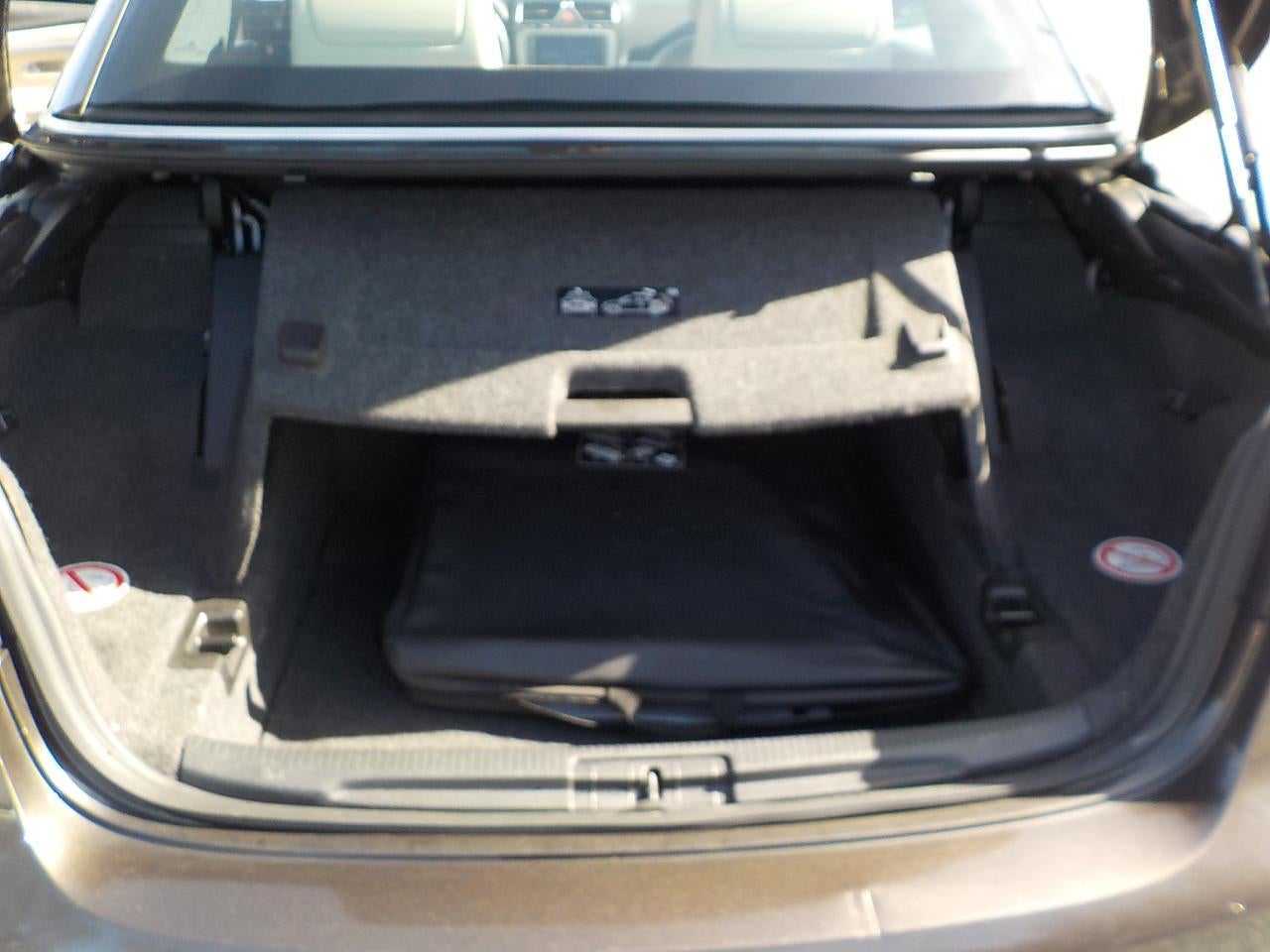 2015 Volkswagen Eos 2dr Conv DSG Komfort SULEV