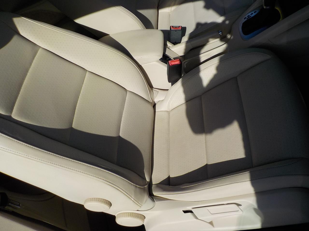 2015 Volkswagen Eos 2dr Conv DSG Komfort SULEV