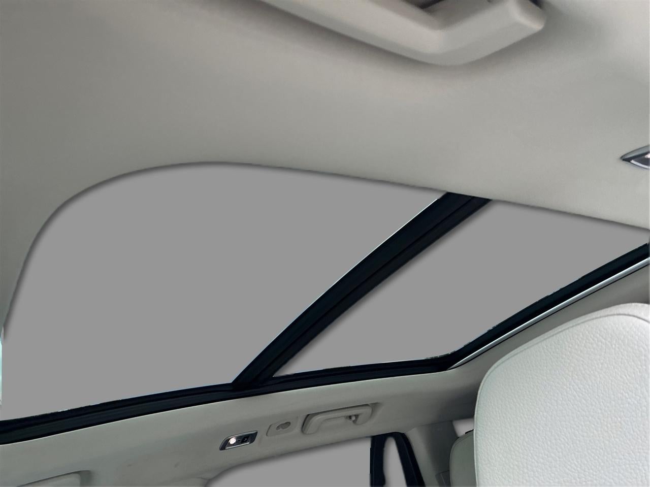 2019 Volvo XC90 T6 Momentum AWD
