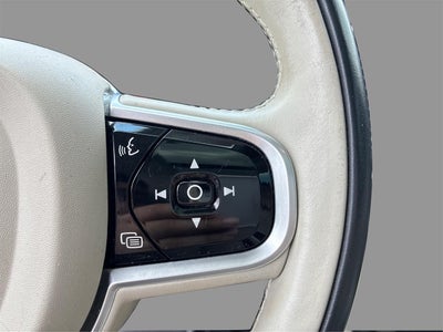 2019 Volvo XC90 T6 Momentum AWD