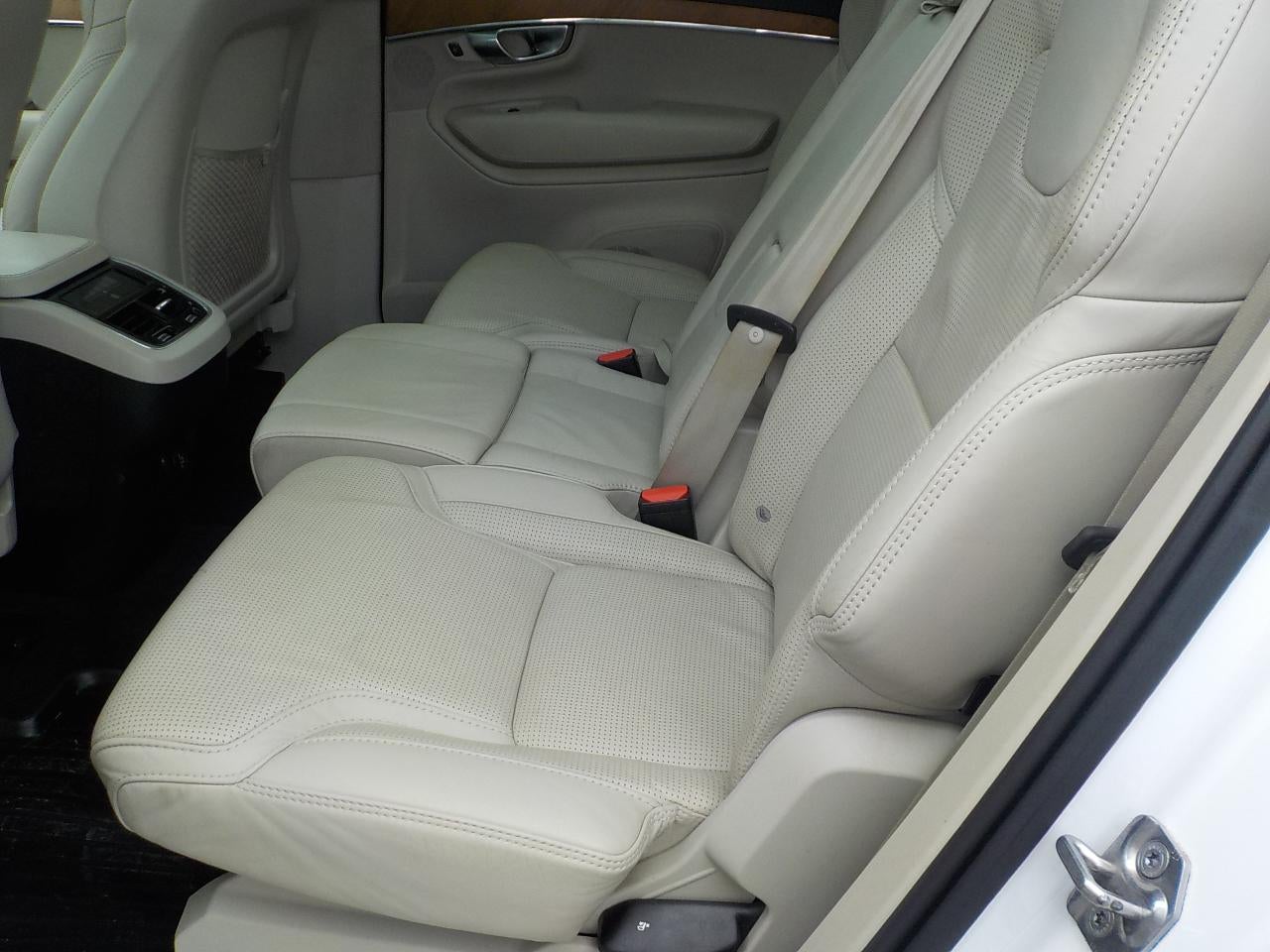 2018 Volvo XC90 T6 Inscription w/6 Passenger Seating AWD
