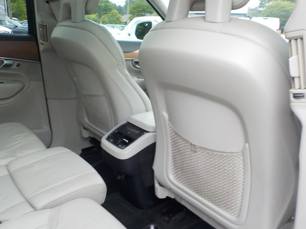 2018 Volvo XC90 T6 Inscription w/6 Passenger Seating AWD