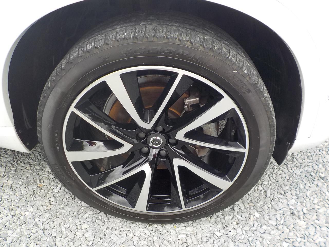 2018 Volvo XC90 T6 Inscription w/6 Passenger Seating AWD